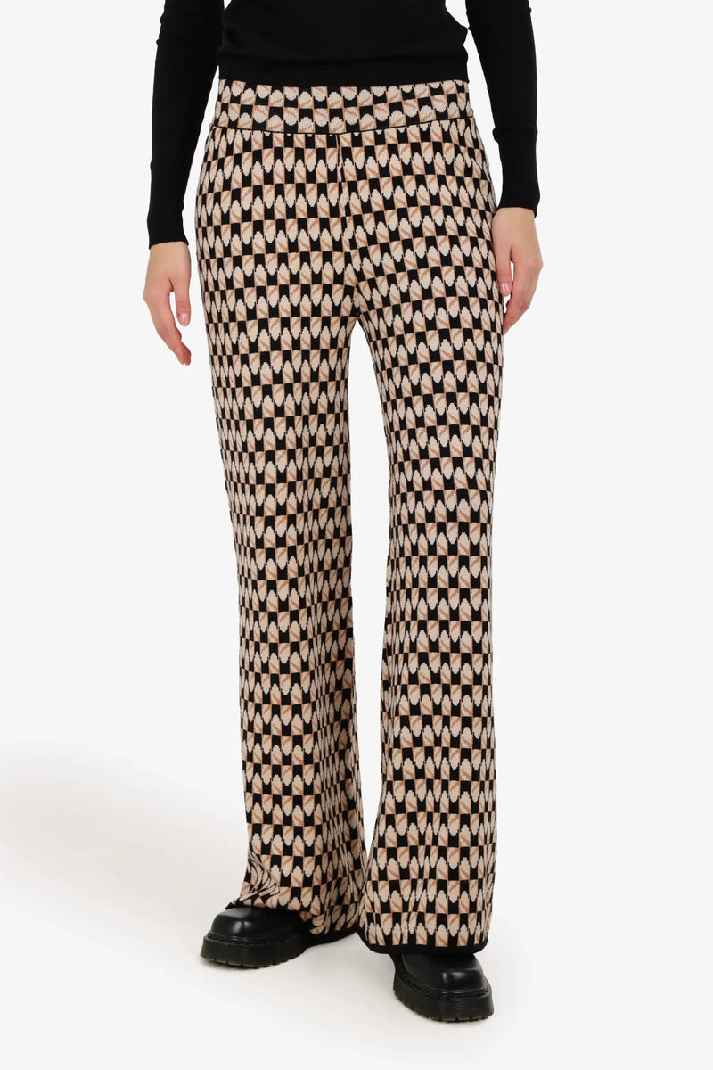 Acrylic Self Pattern Lounge Pants – Multicolor