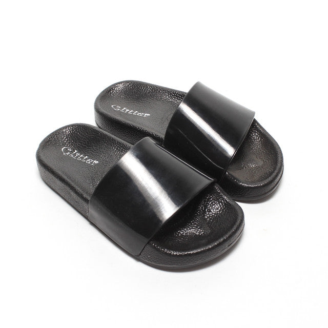 Classic Slide Slippers - Black