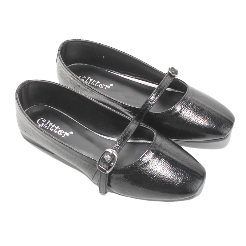 Comfortable Ballerina