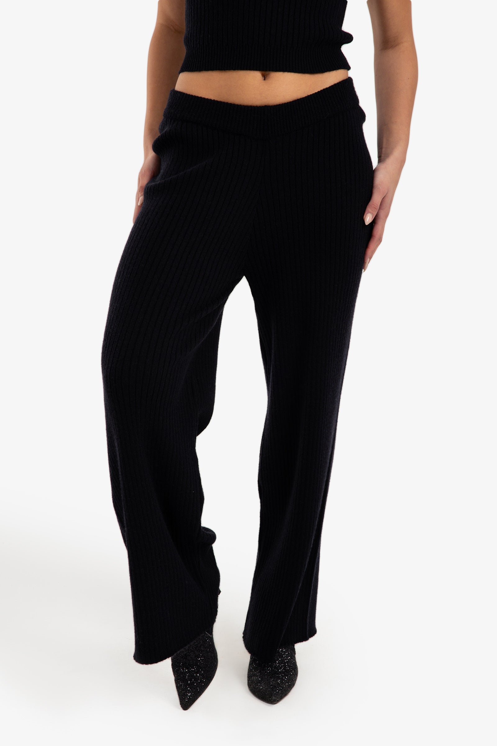 Striped Elastic Wide-Leg Knit Pants – Black