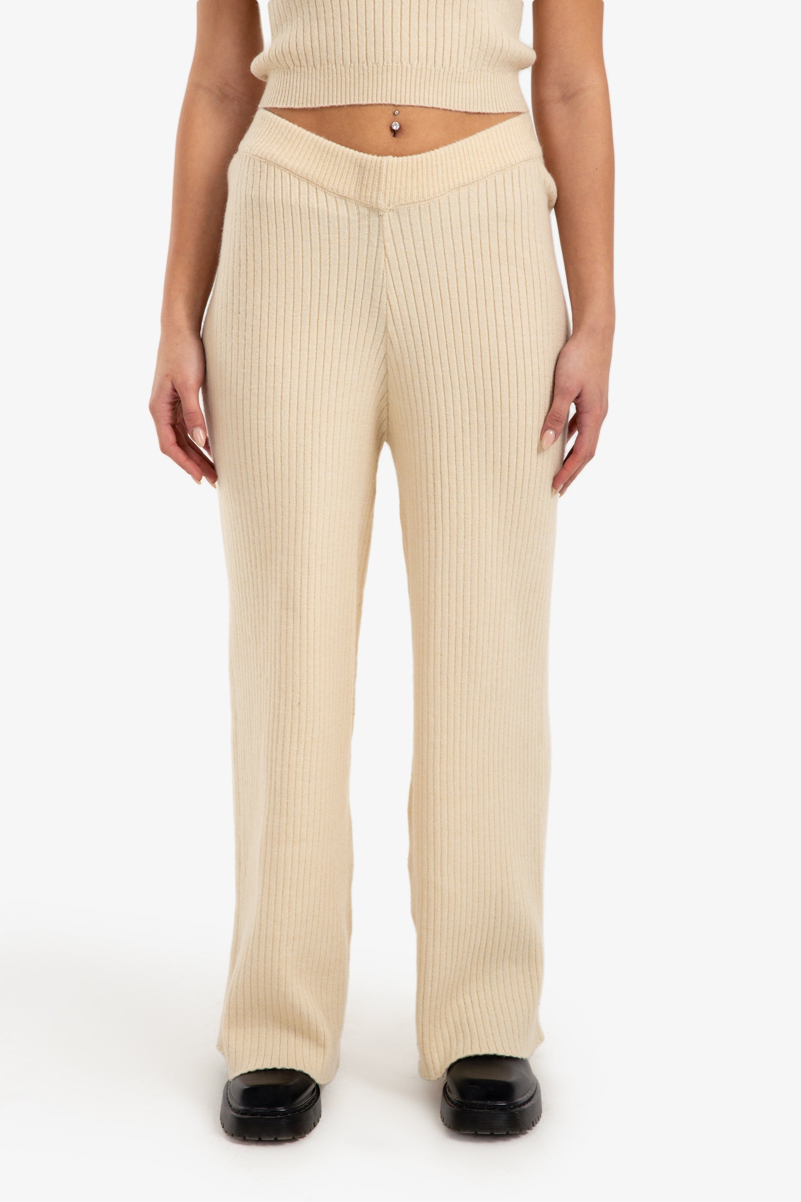 Striped Elastic Wide-Leg Knit Pants – Light Beige