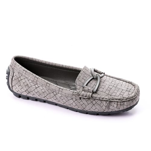 Suede Pattern Loafers with Metal Accent – Grey