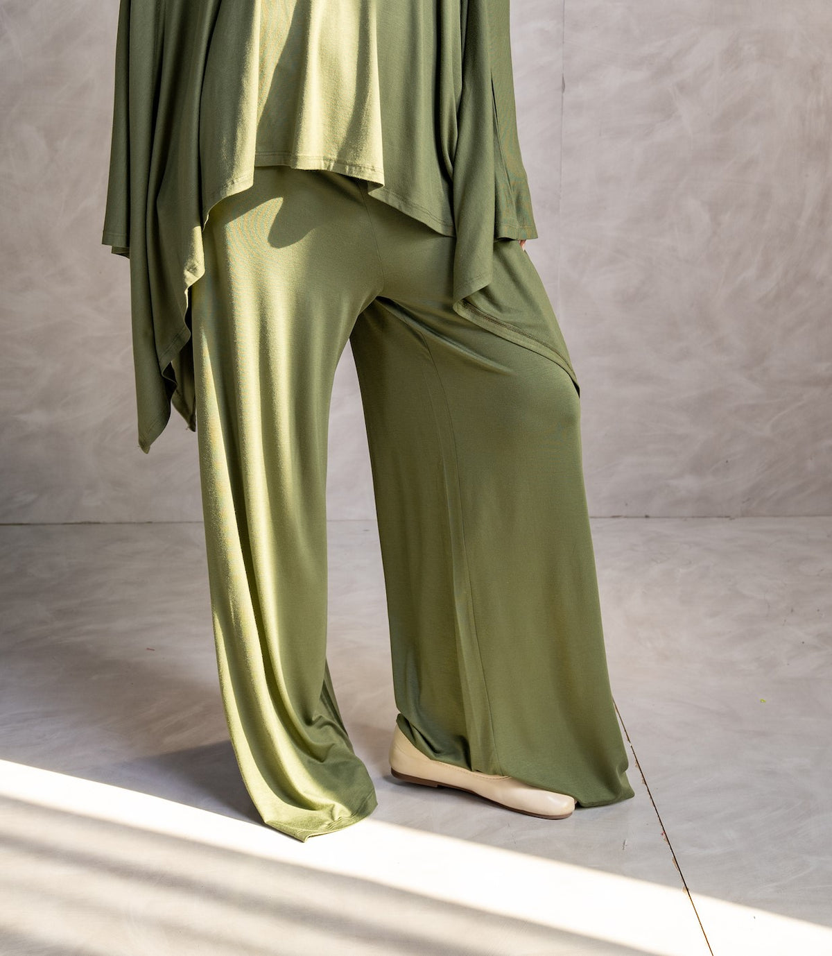 Wide Viscose Pants - Olive