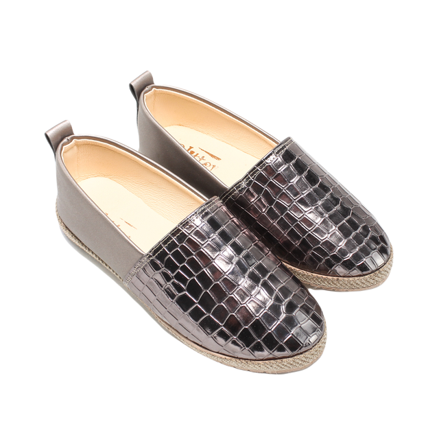 Faux Leather Stylish Slippers - Grey