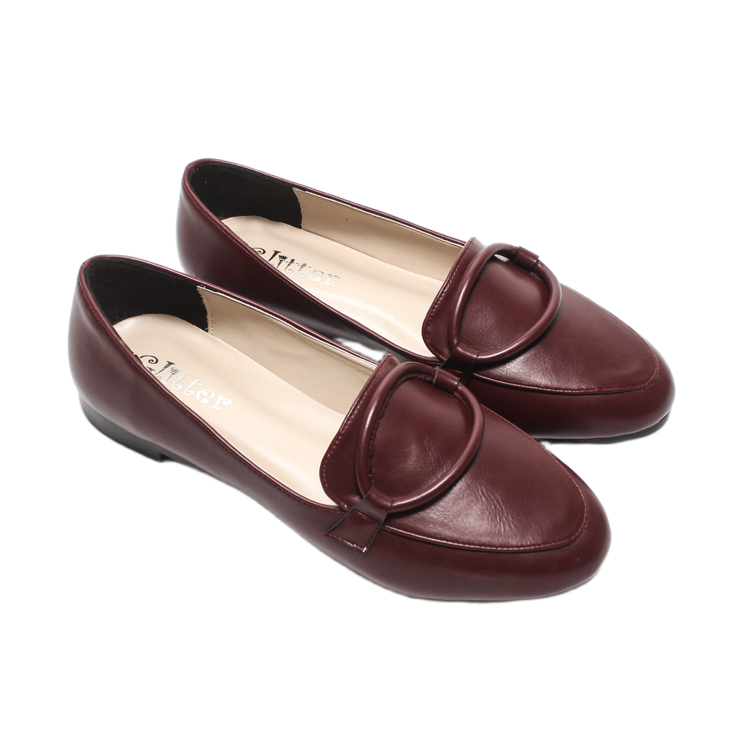 Faux Leather Solid Loafers – Burgundy
