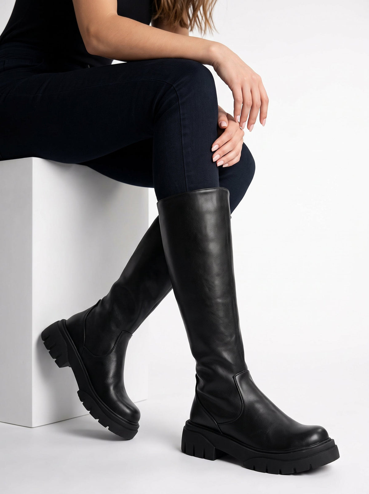 Expandable Wide-Calf Knee-High Boots – Black