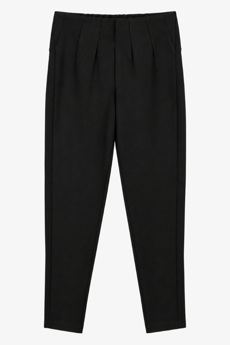 Pleated Tapered Pants – Black