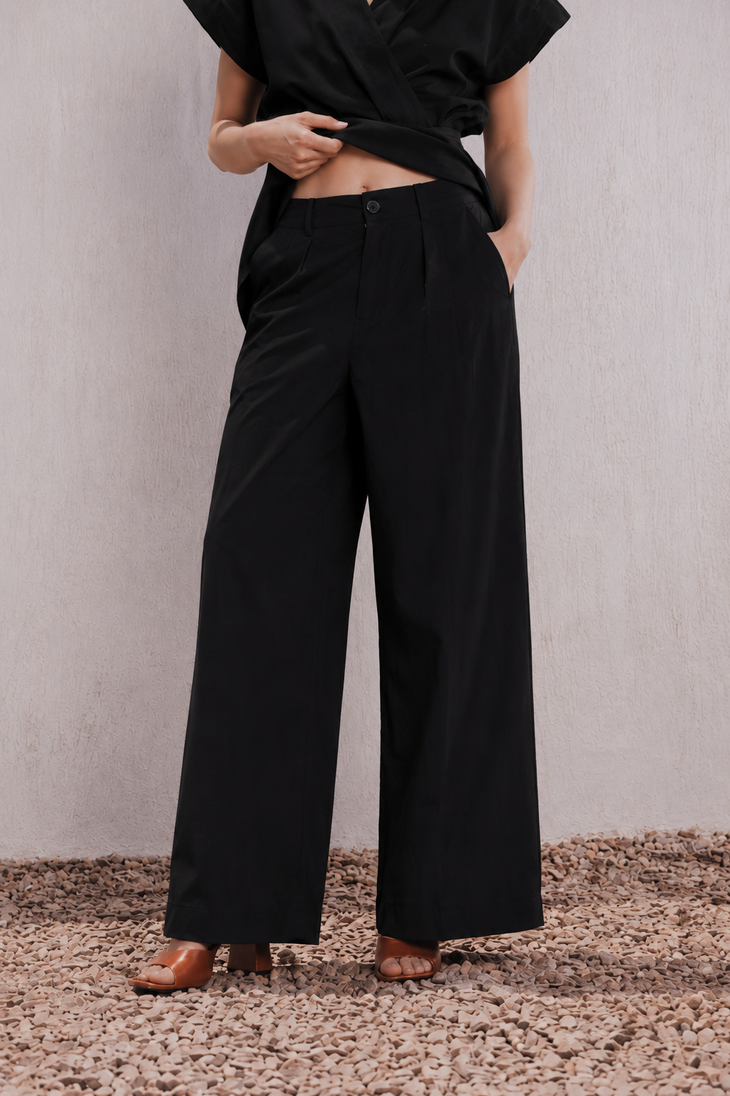 Wide-Leg Tencel Pants - Black