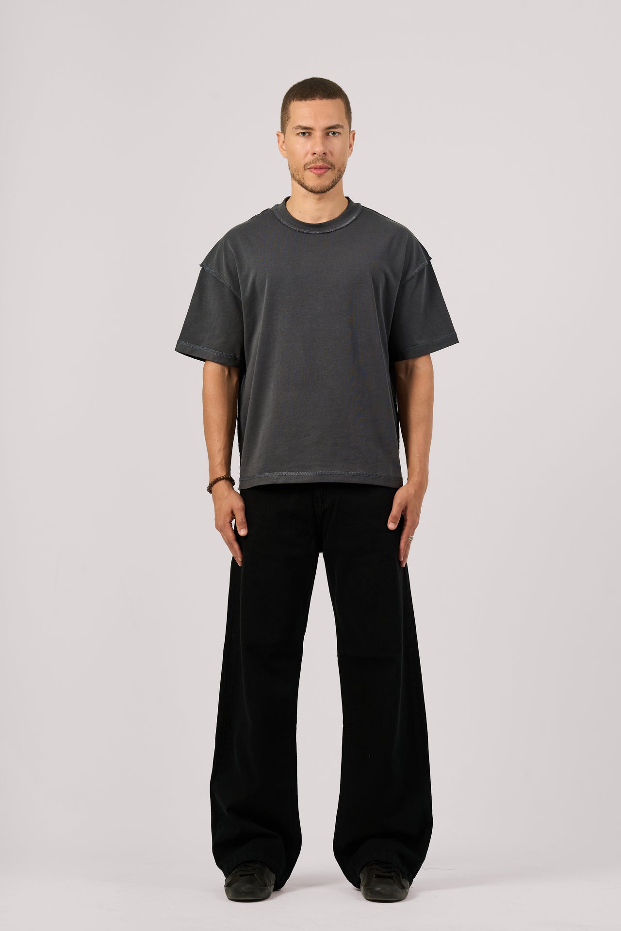 BLACK BAGGY JEANS