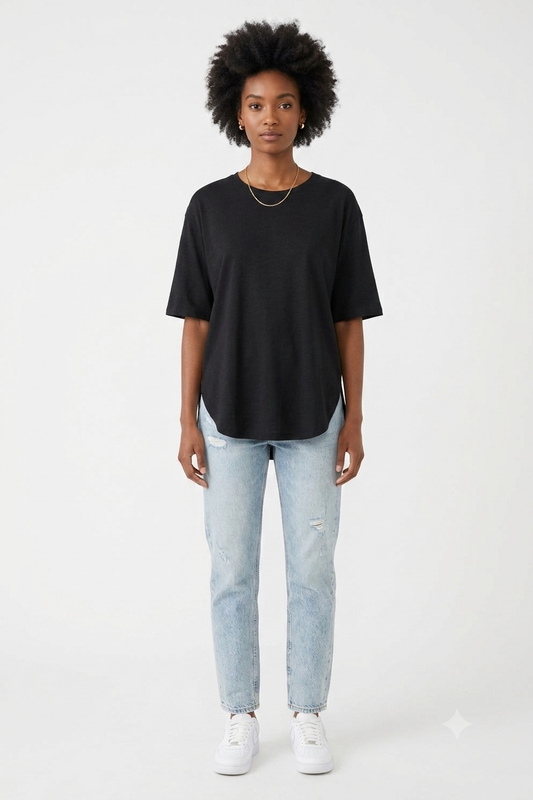 Curved-Hem T-Shirt – Black