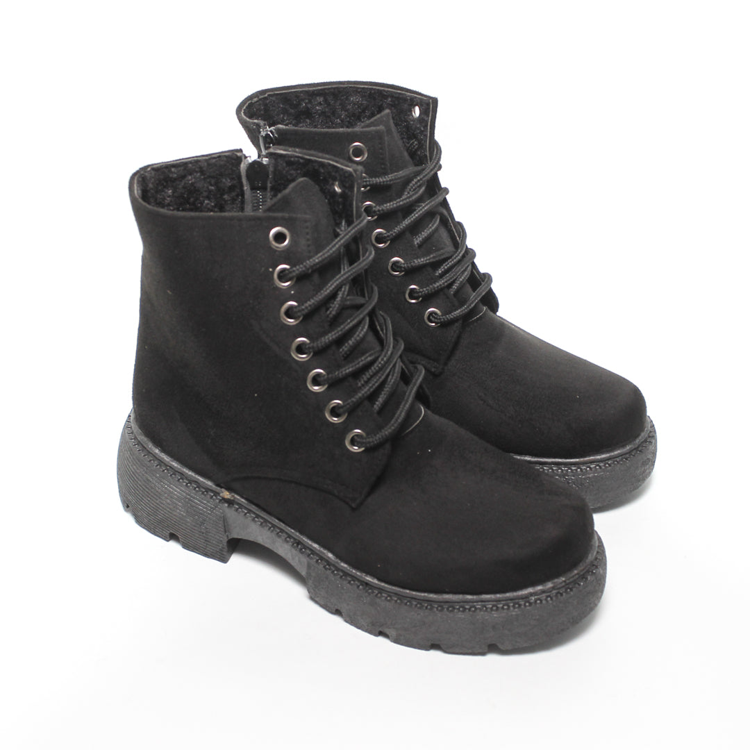 Suede Solid Lace-Up Ankle Boots – Black