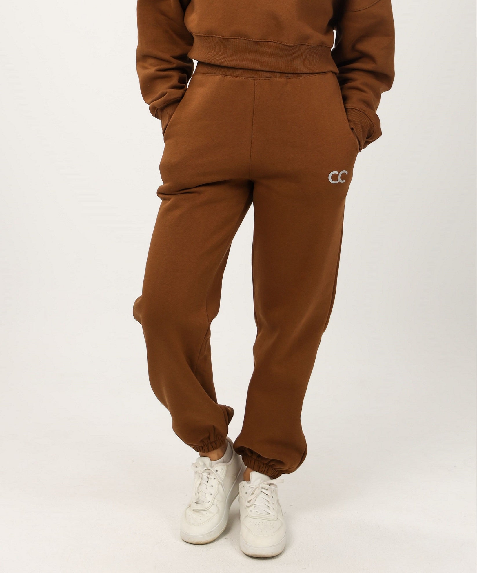 Milton Solid Sweatpants - Brown