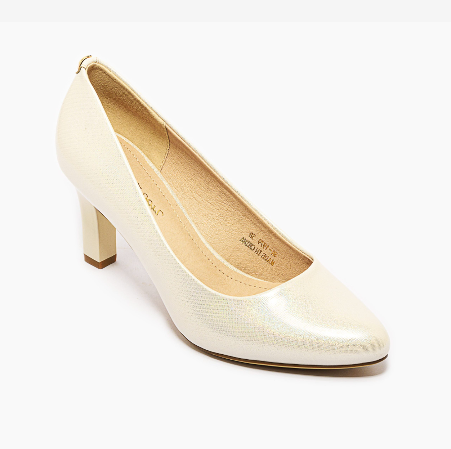 Pointed Toe High Heels – Gold