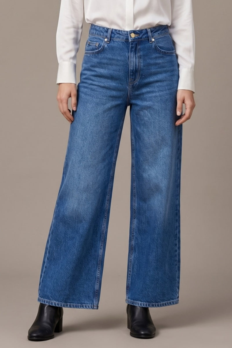 High-Rise Wide-Leg Jeans – Blue