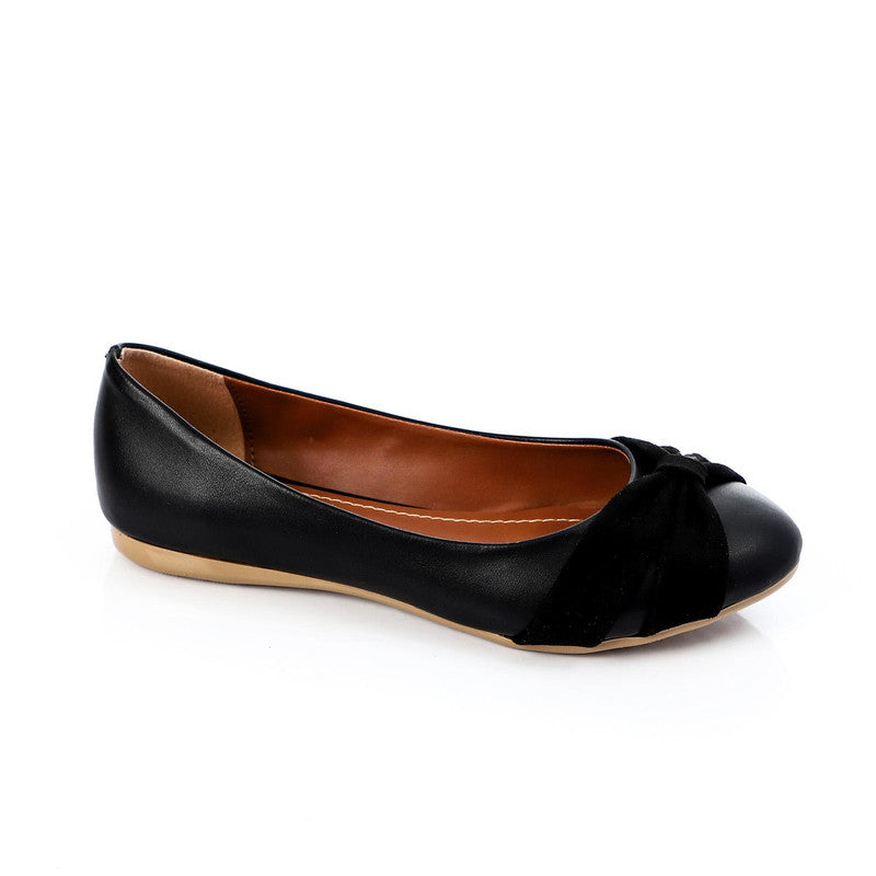 Solid Pleated Detail Ballet Flat – Black (1159)