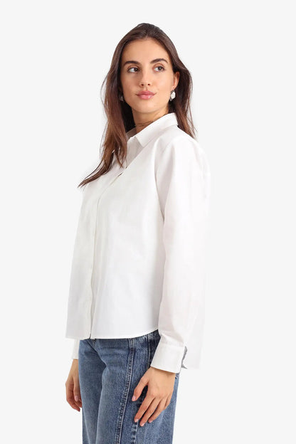 Poplin Solid Asymmetric Hem Shirt – Off White