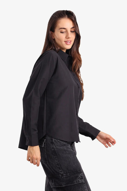 Poplin Solid Asymmetric Hem Shirt – Black