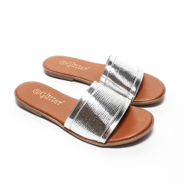 Glossy Ribbed Slippers - Silver