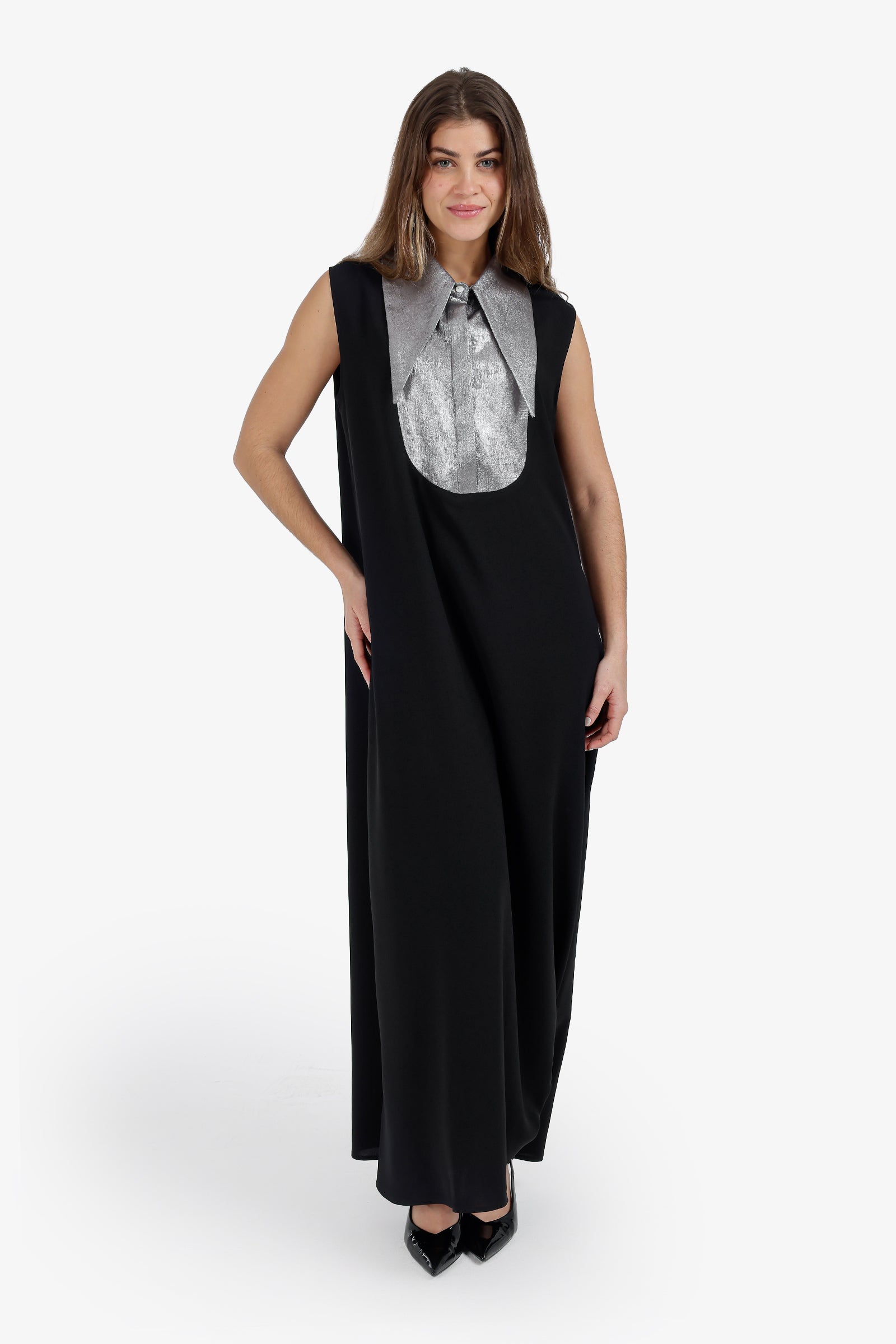 Solid Contrast Collar Maxi Dress – Black
