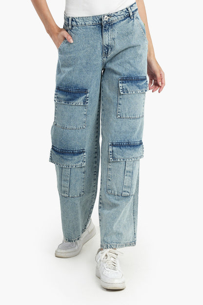 Jeans with 4 Front Pockets