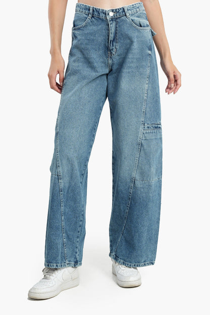 Jeans in Back Flap Pockets