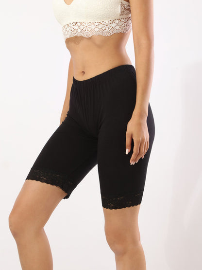 Chantelle's Lacy Biker Shorts Black