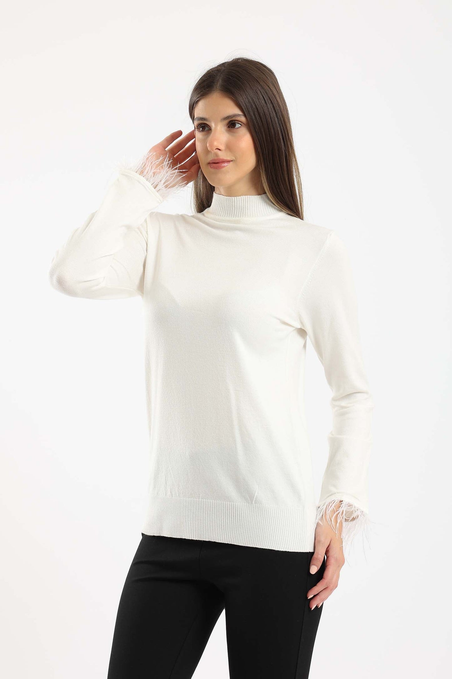 Pullover with Fringed cuffs