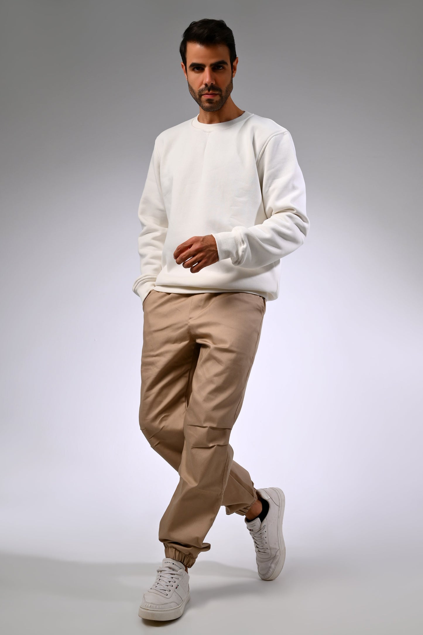 White Melton Sweatshirt