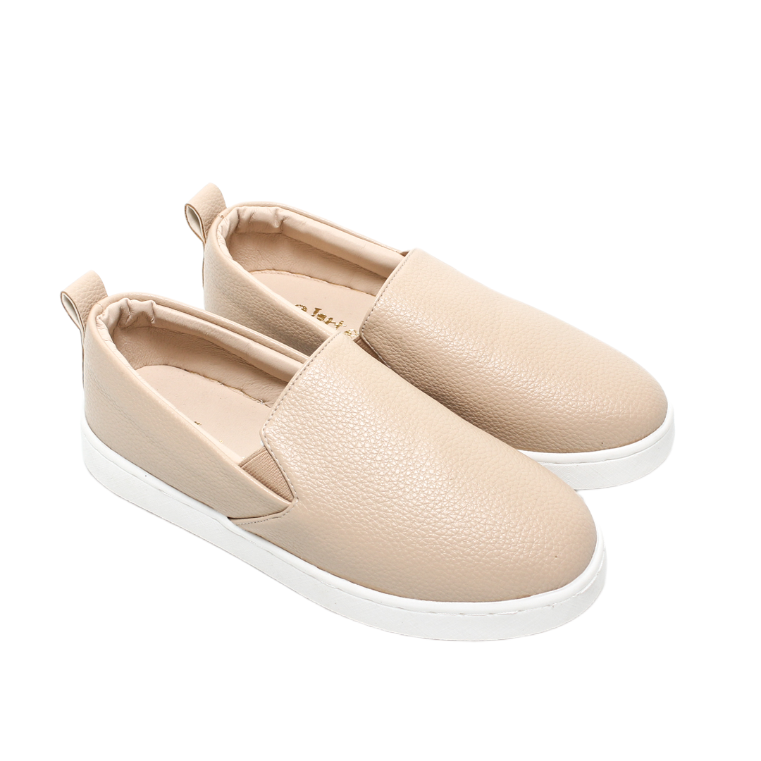 Minimal Textured Slip-On Sneakers – Beige