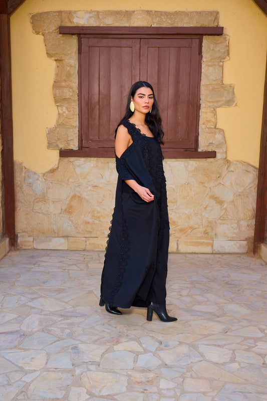 Cold-Shoulder Lace Detail Abaya – Black