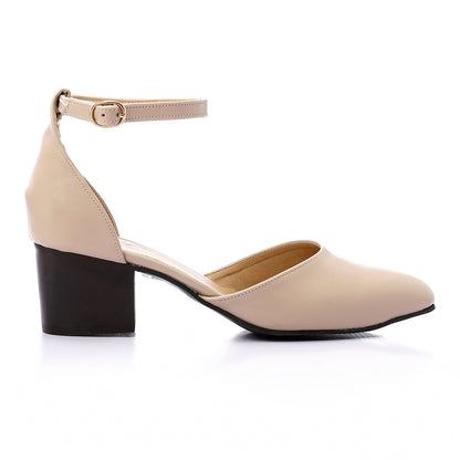 Adjustable Buckle Closure Leather Mid-Heel Pump