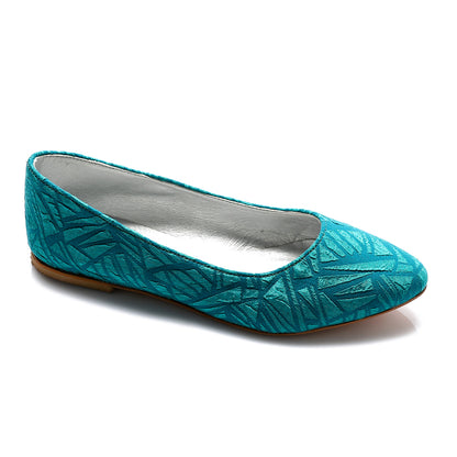 Textured Triangles Patterned Pointed Toecap Flat Ballerina