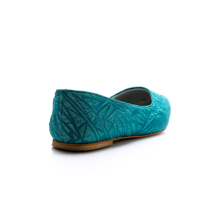 Textured Triangles Patterned Pointed Toecap Flat Ballerina