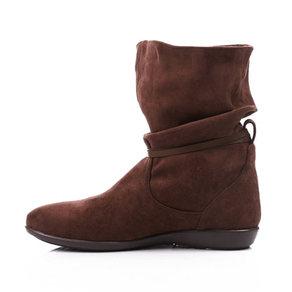 Oval Toecap Shape Suede Boots