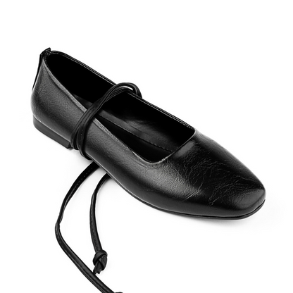 Bailatira Scrunched Black Flats