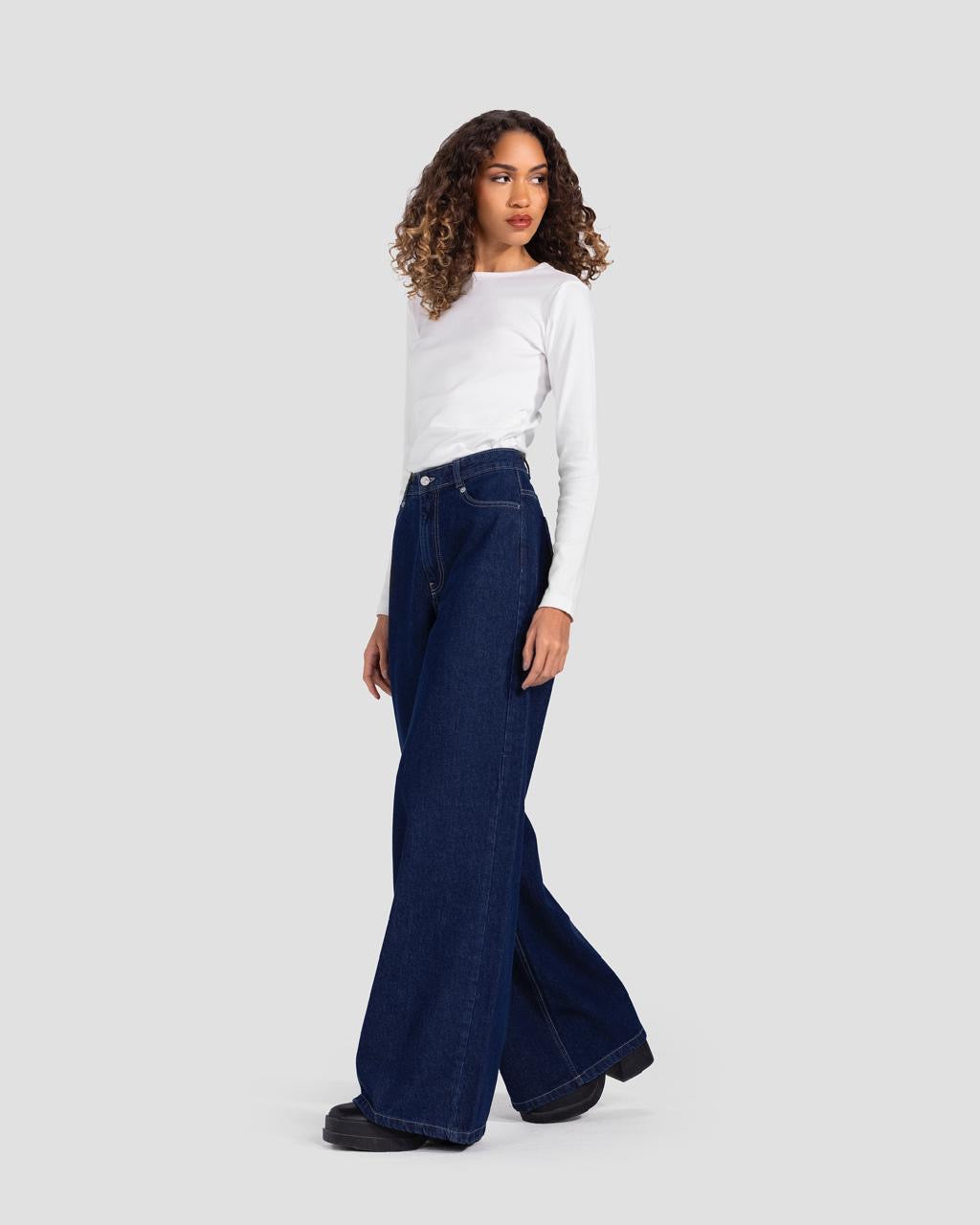 Basic Wide-Leg Pants in Raw Blue