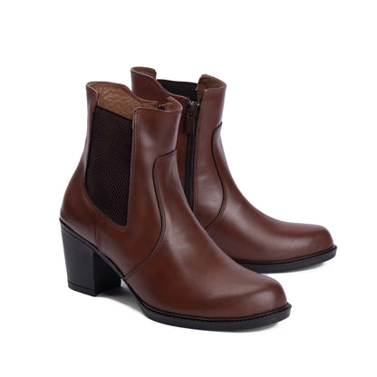 Easton Natural Leather Chelsea Boot