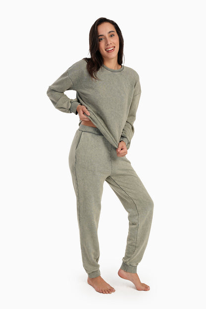 Closed Cuffs Pyjama Set