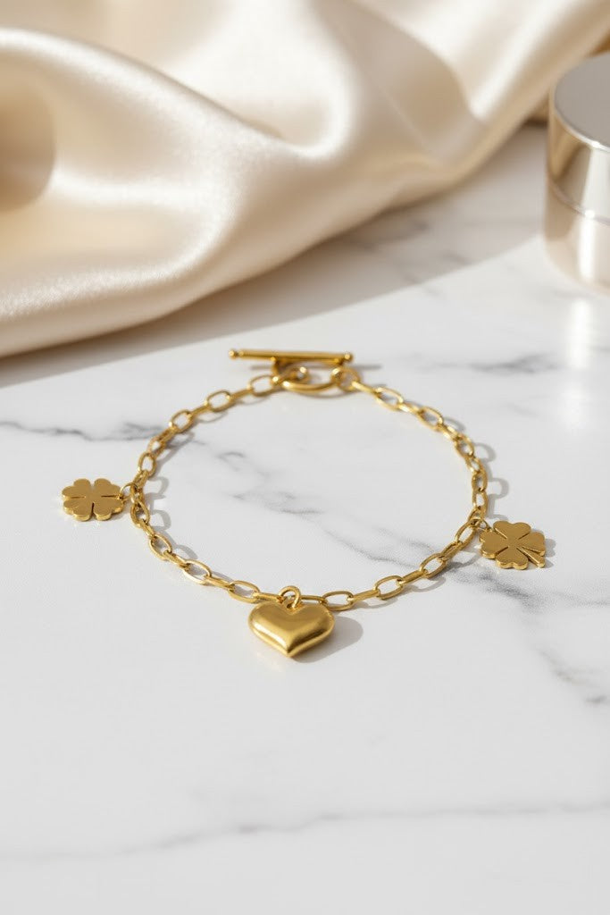 Stainless Steel Clover & Shiny Heart Charm Bracelet – Gold