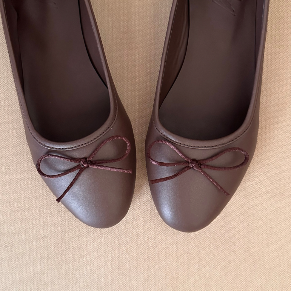 BAILA BROWN FLATS