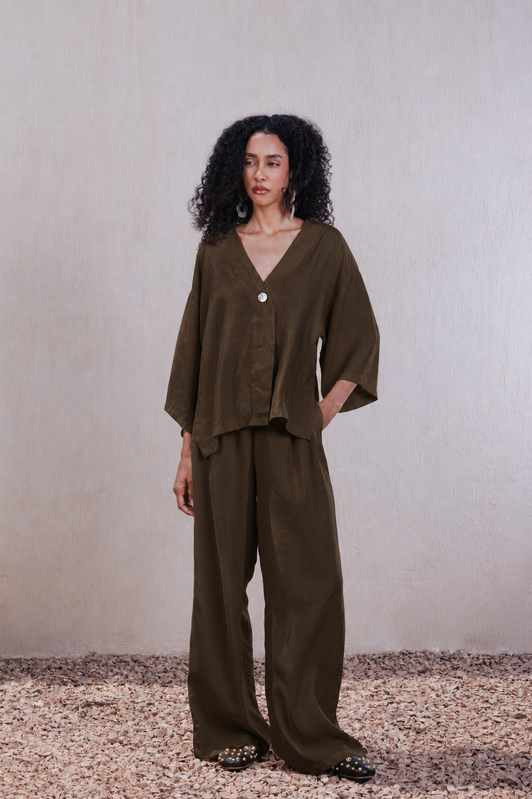 Single Button Relaxed Top – Dark Brown