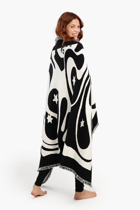 The Black & White Throw Blanket