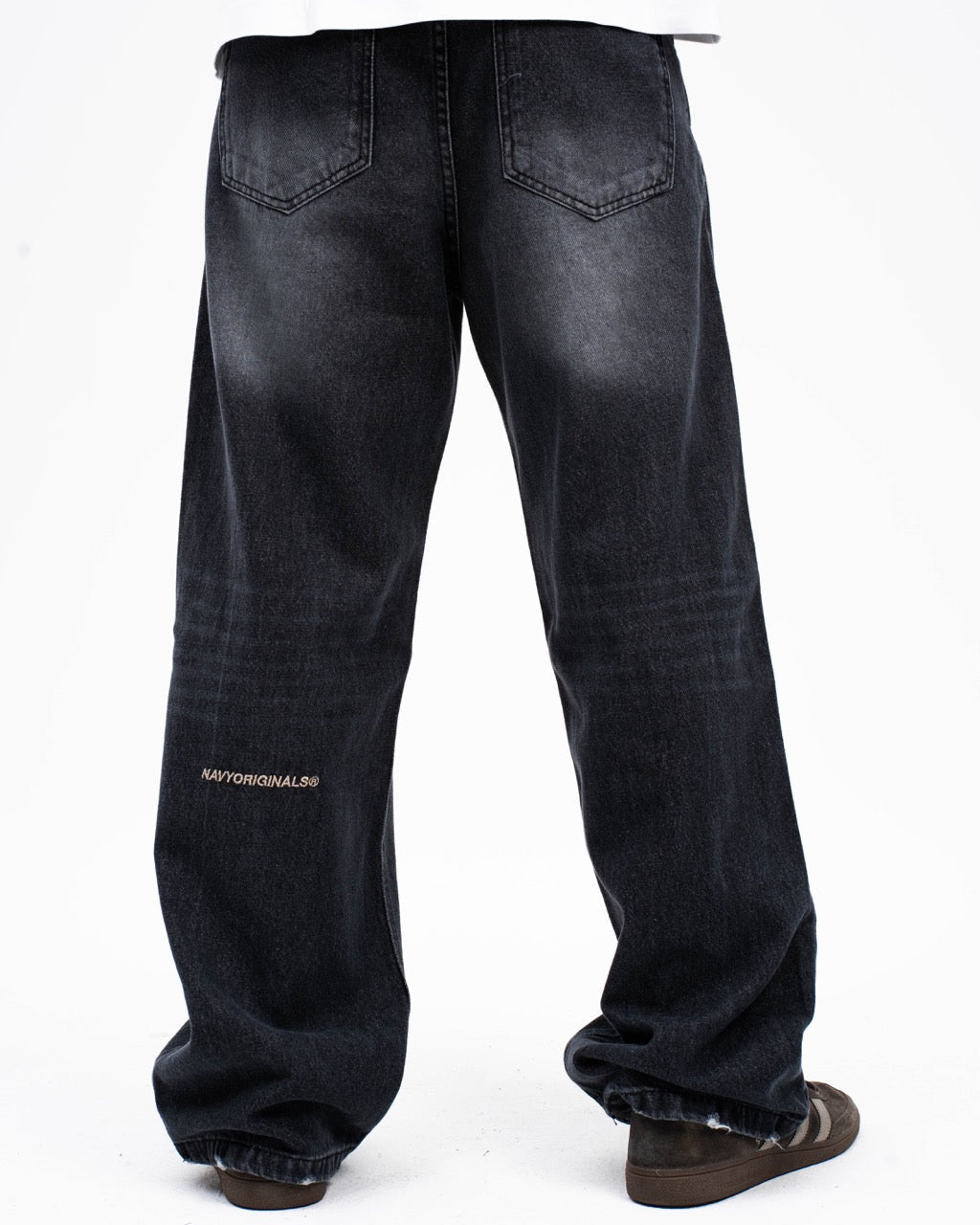 Wide Leg Jeans - Washed Black