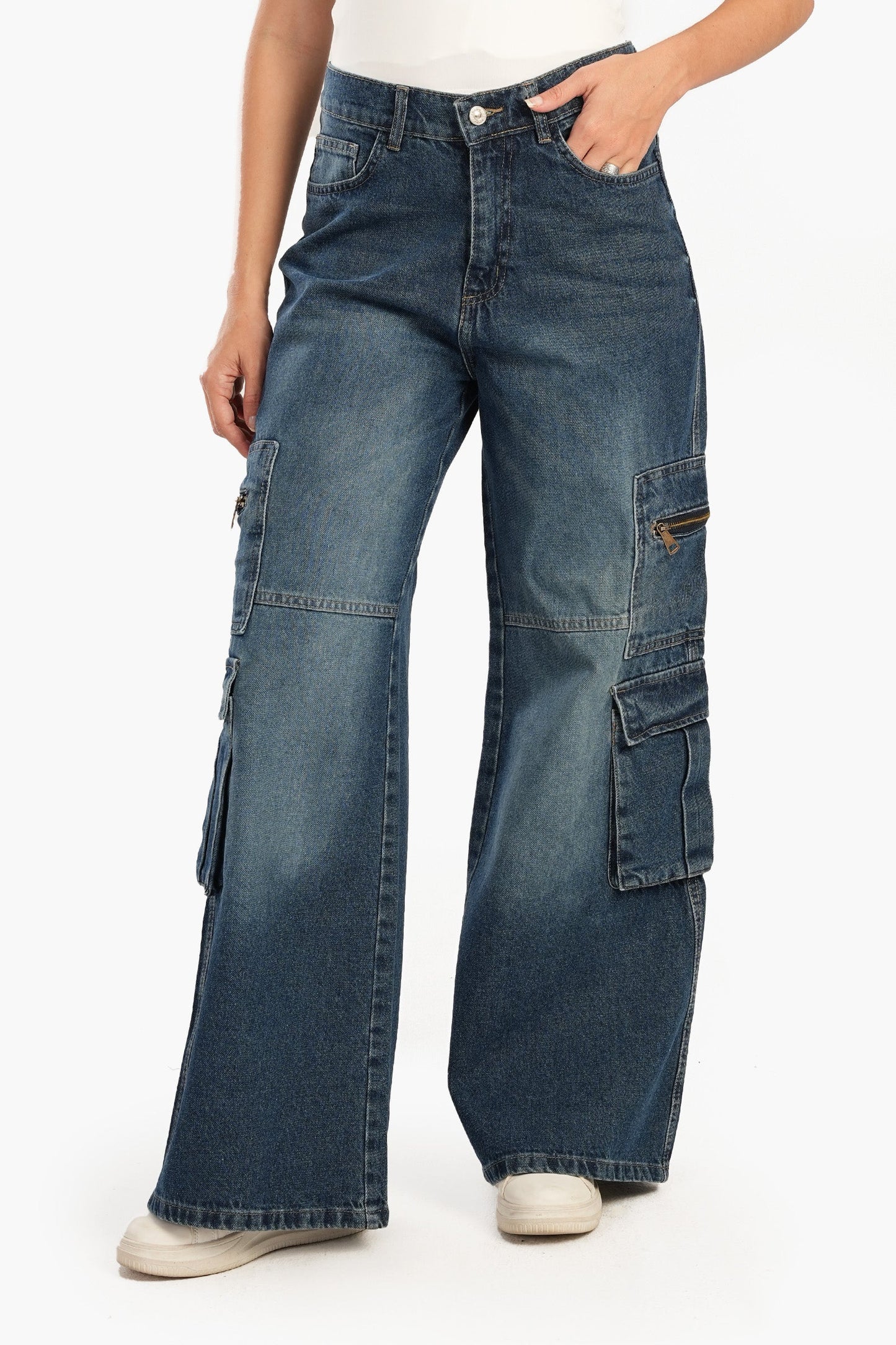 Vintage Wide-Leg Cargo Jeans