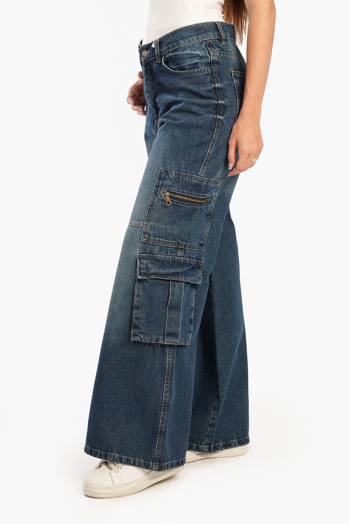 Vintage Wide-Leg Cargo Jeans