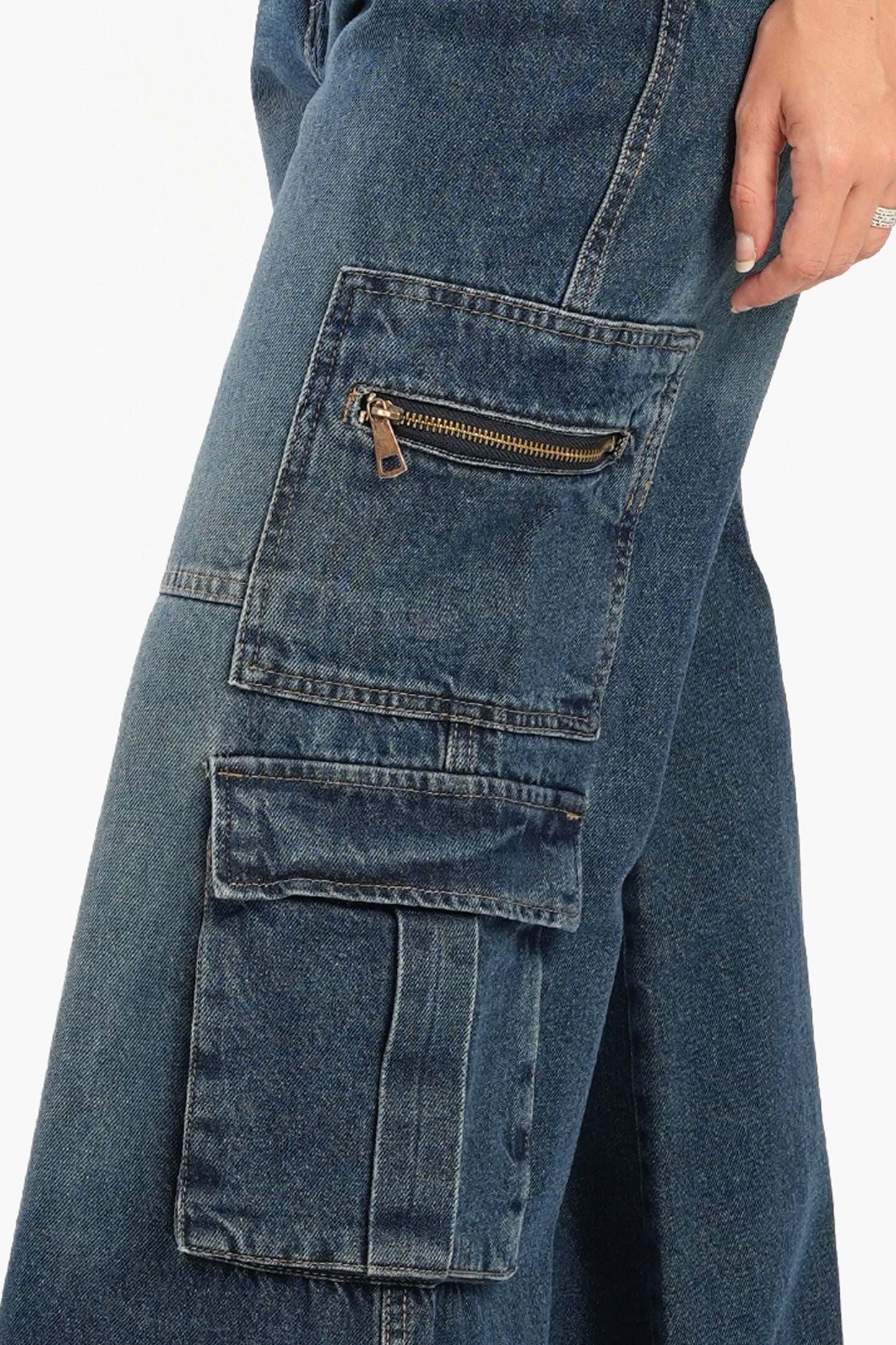 Vintage Wide-Leg Cargo Jeans