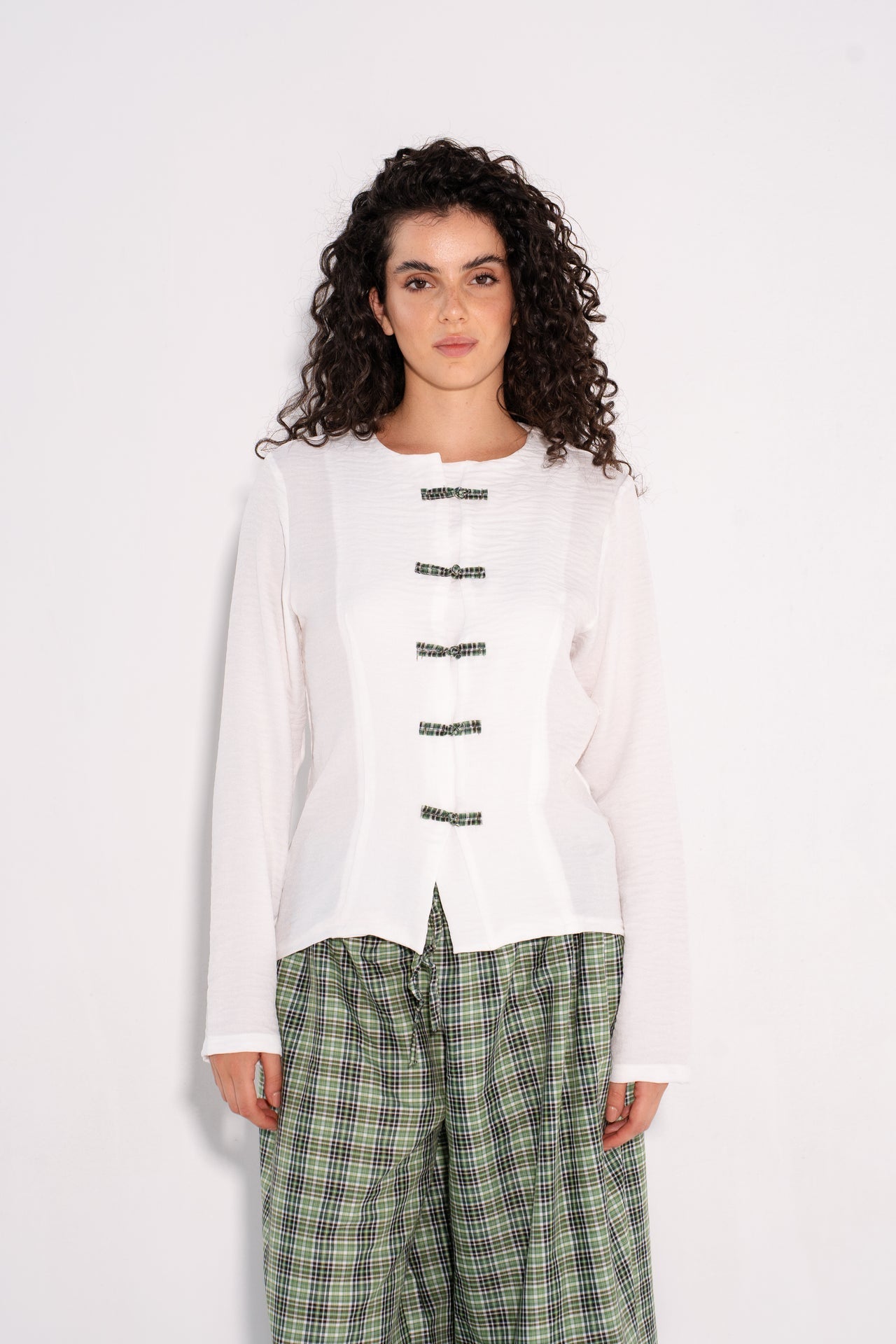 Solid Contrast Frog Closure Shirt – White