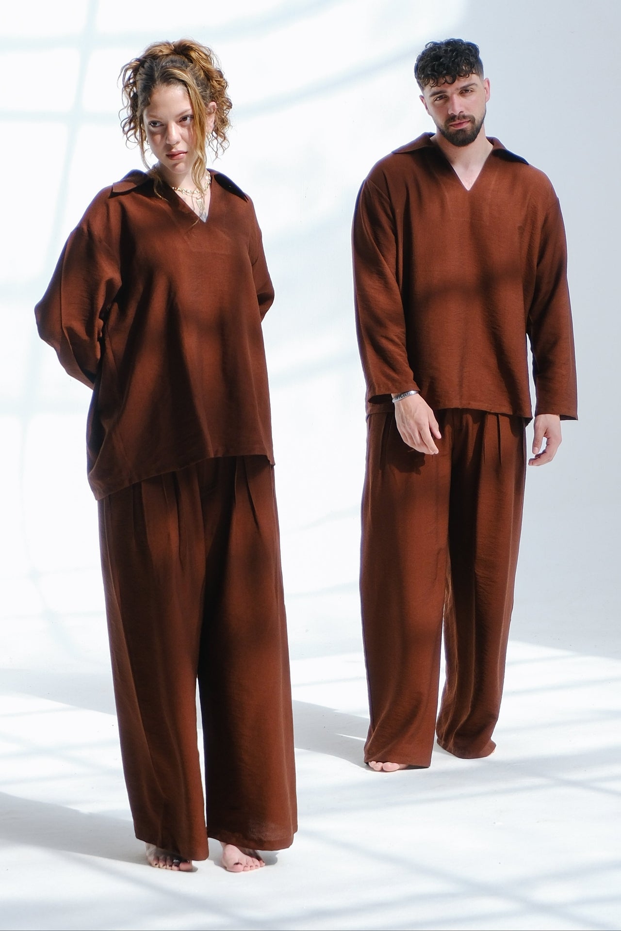 Unisex Plissé Relaxed Two-Piece Set – Brown
