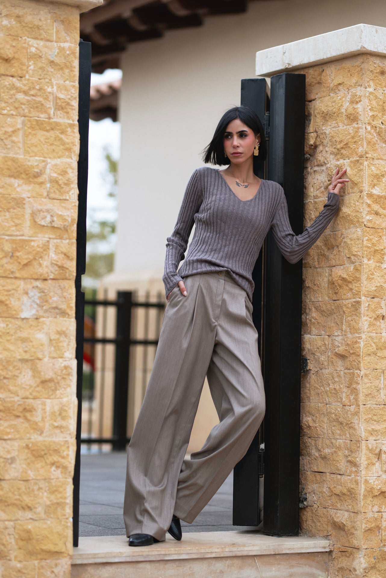 Pleated Wide-Leg Pants - Grey