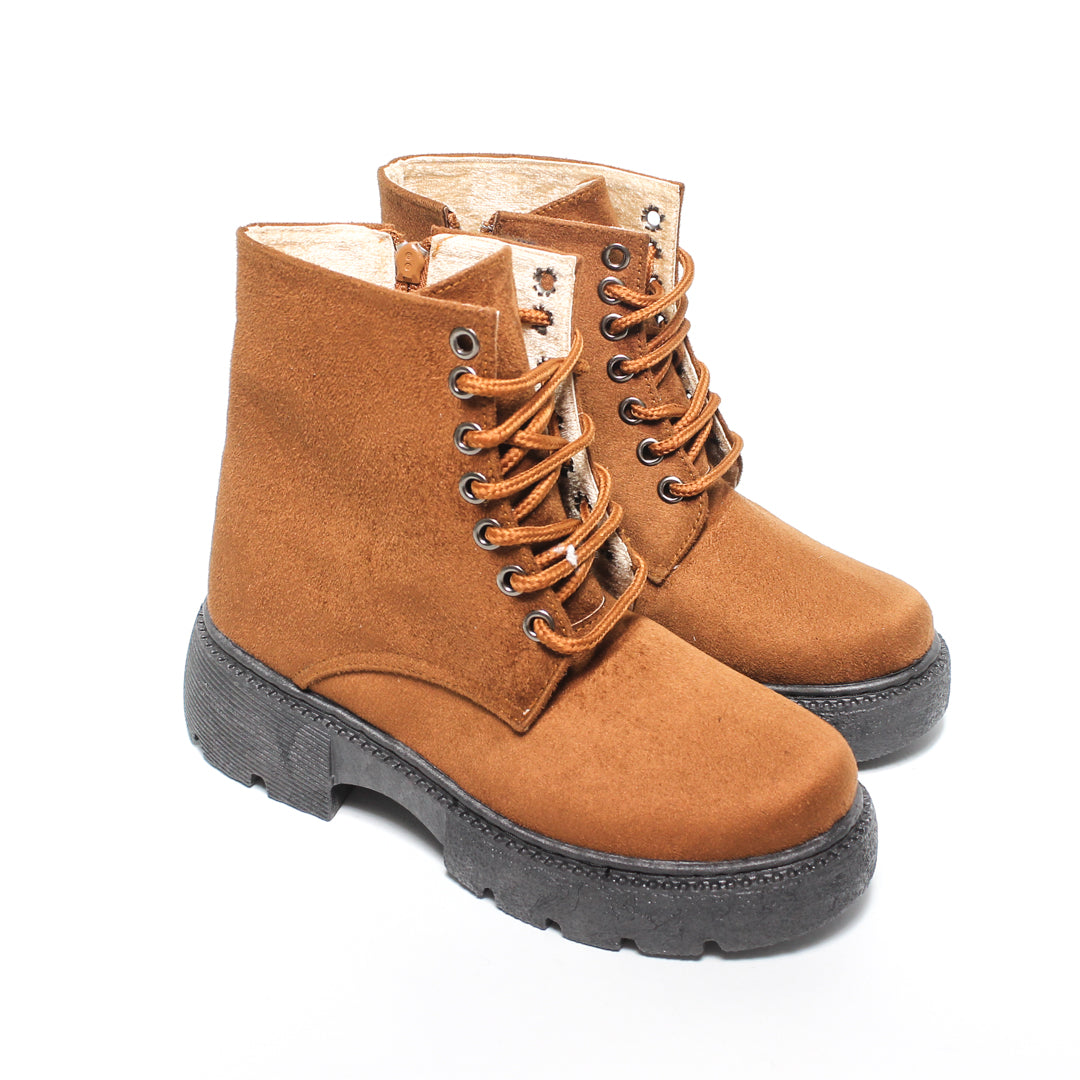 Suede Solid Lace-Up Ankle Boots – Camel
